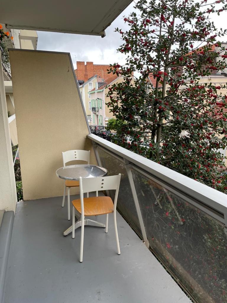 Apartment Le Joan Miro - 100m Des Thermes Vichy